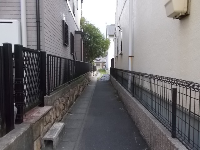 接道義務を満たしてない